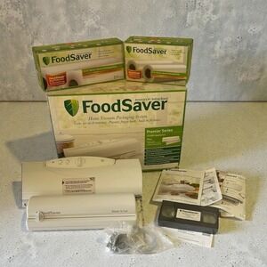 FoodSaver V1090 Vacuum Sealer Machine System w/ Bags Rolls Accessories